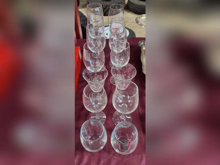Group of misc wine glasses