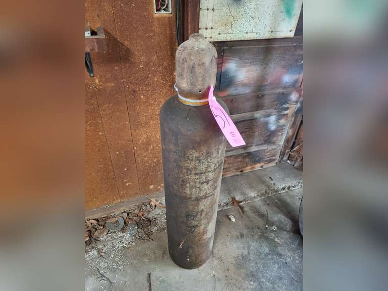 Tank approx 39" tall (level unknown)