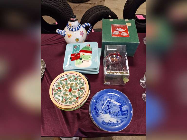 Group misc dishes (mostly Christmas)
