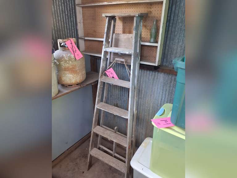 6ft wood step ladder