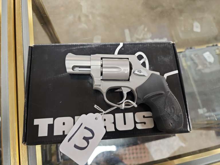 NIB Taurus Mod: M85S, 38spl revolver, Ser#: JM19845, 2" brl, box, 98%