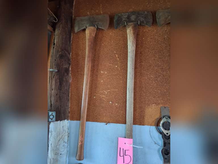 3 double sided axes