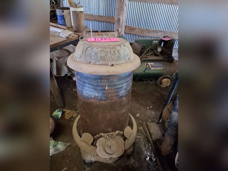 Coles Pot Belly Stove #155B approx 37" tall