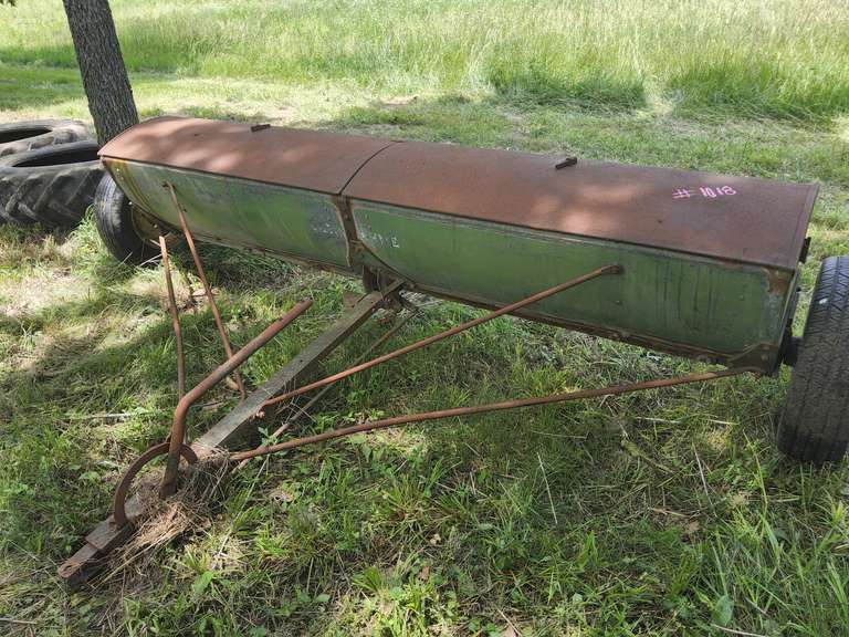 JD Easy Flow Fertilizer/Seeder Mod: LF, Ser#: 7663, 8ft wide