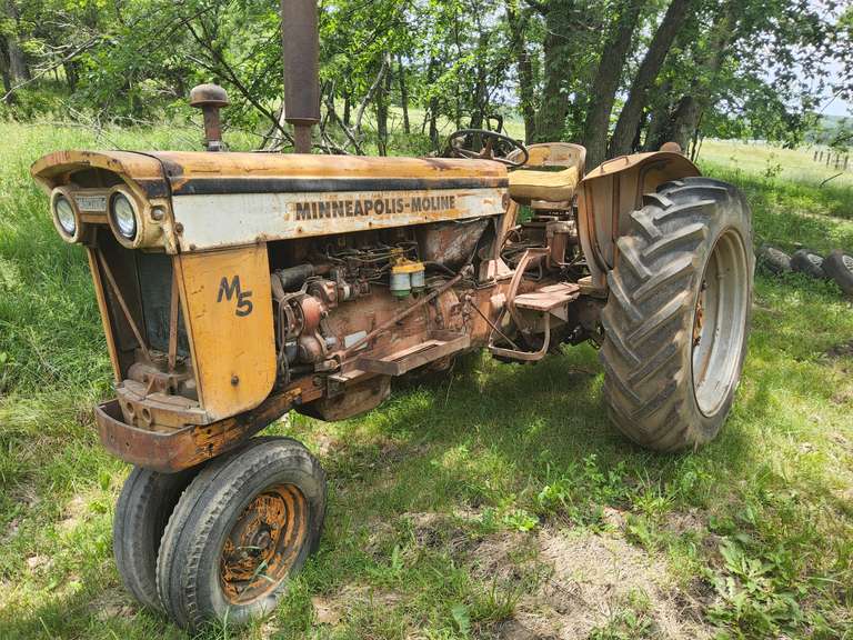 Minneapolis Moline M5 Diesel, Will Run, NEEDS INJECTOR PUMP WORK, rear hyd