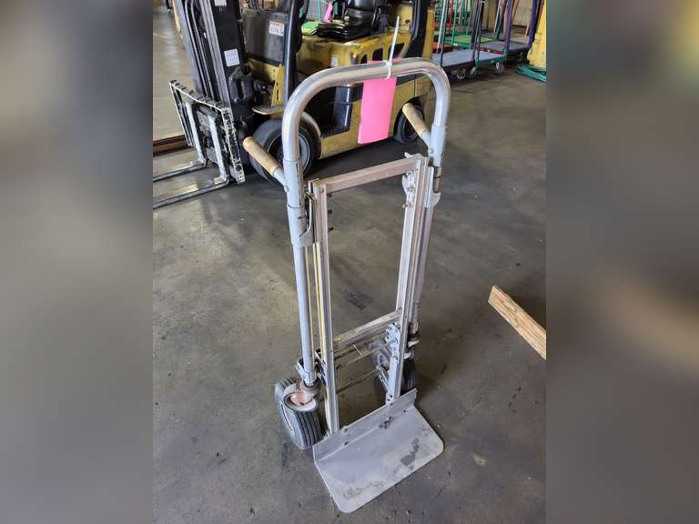 2 wheel dolly, converts to 4 wheel