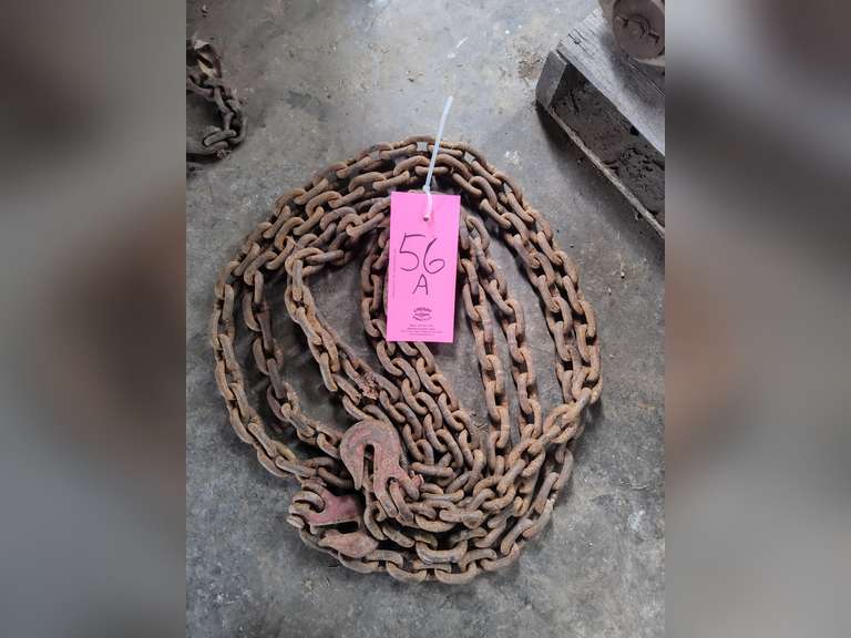 Chain w/ 2 hooks