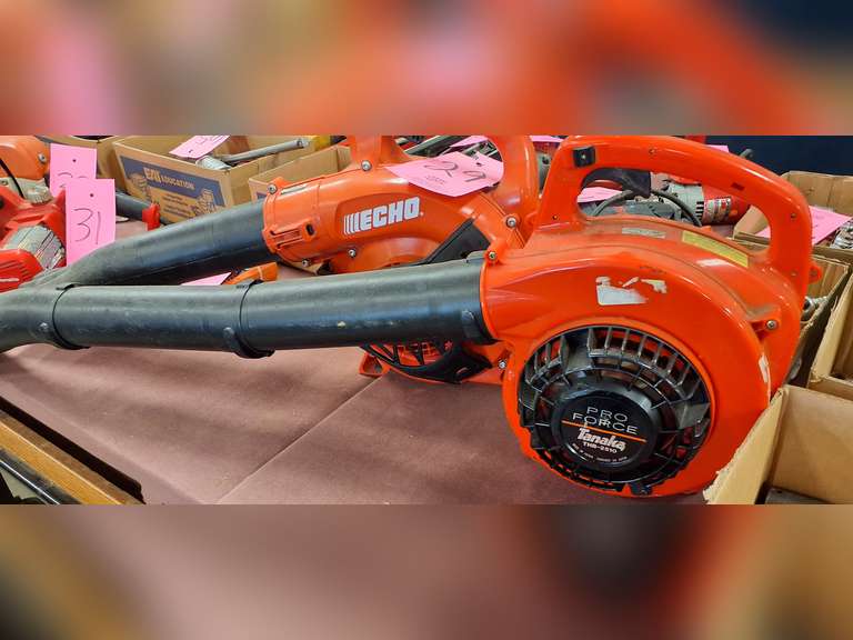 Tanaka THB-2510 gas leaf blower