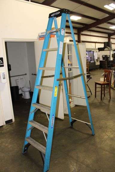8FT STEP LADDER