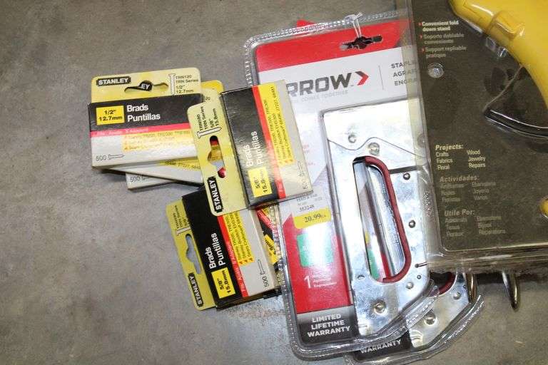 STAPLE AND GLUE GUN ASSORTMENT