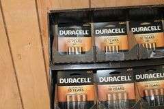 DURACELL BATTERY PACKS WITH DISPLAY