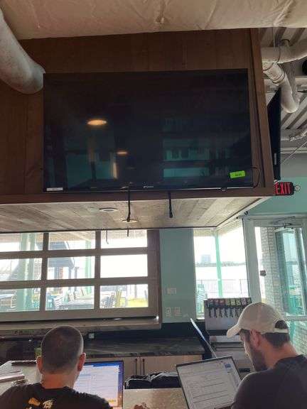 Sansui 42” TV