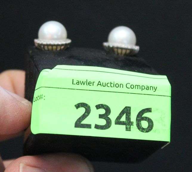 18K WHITE PEARL DIAMOND STUD EARRINGS