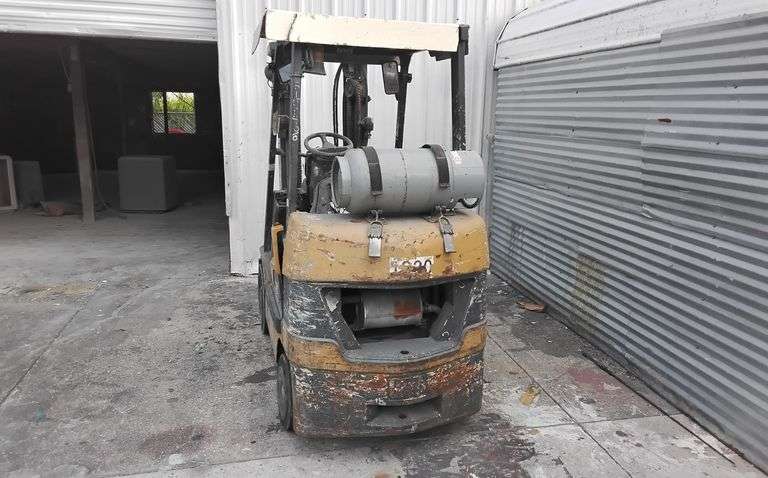 Caterpillar Forklift