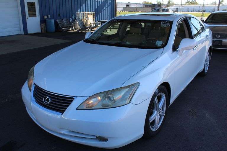 2007  LEXUS  ES  JTHBJ46G772047573  Mileage:   159073