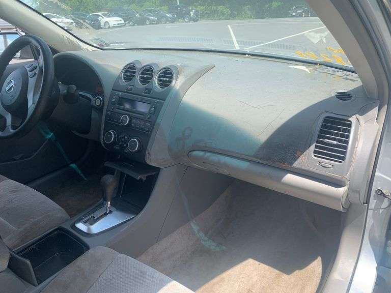 2008  NISSAN  Altima  1N4AL21EX8N498889  Mileage:   158288