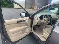 2013  NISSAN  Pathfinder  5N1AR2MN7DC622302  Mileage:   172282