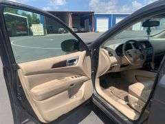 2013  NISSAN  Pathfinder  5N1AR2MN7DC605175  Mileage:   216246