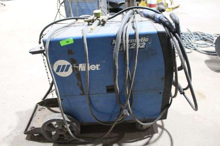 MILLER MILLERMATIC 252 WELDER