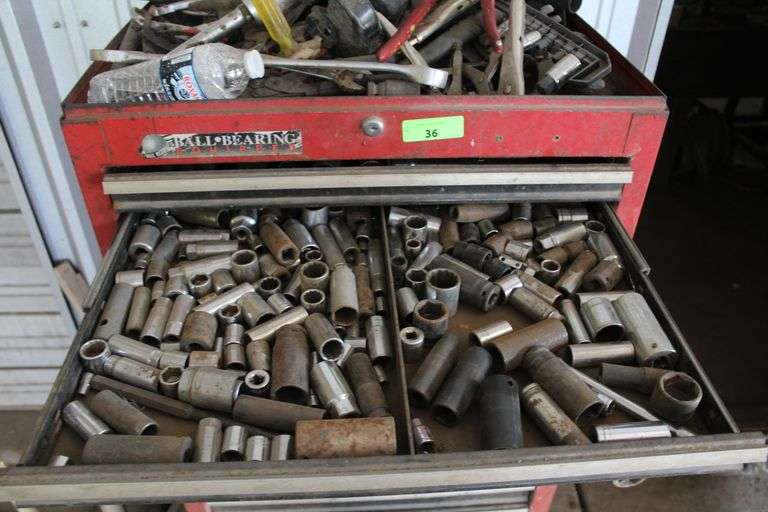 CRAFTSMAN TOOL BOX WITH TOOLS