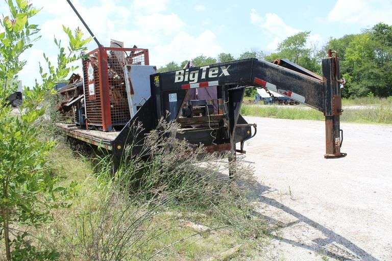 2005  BIG TEX  Big Tex 33' Gooseneck  16vgx282652679266  Mileage:
