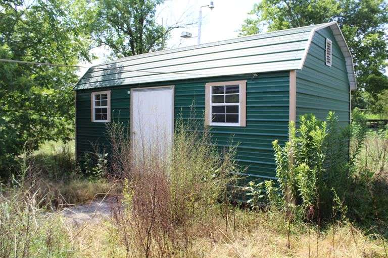 GREEN AHEARN BUILDING 20' x 12'
