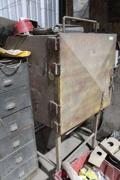 METAL BOX WITH WELDING RODS INCLUDED