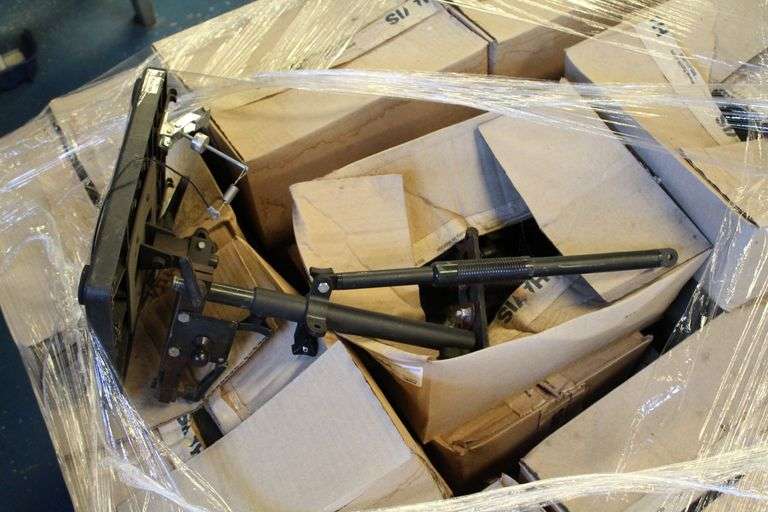 PALLET OF COMPUTER STANDS