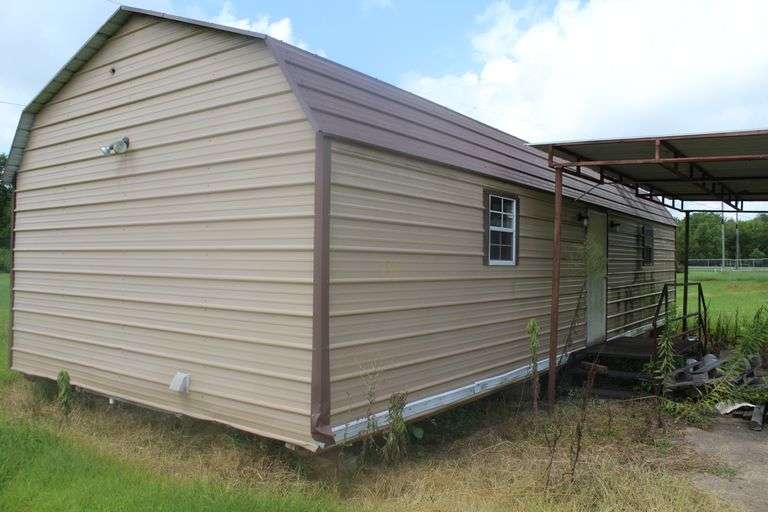 METAL BUILDING 40'x16' *CONTENTS NOT INCLUDED