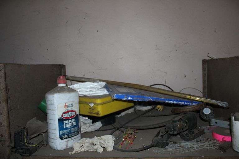 CONTENTS OF ROOM