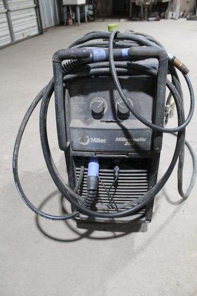 MILLER MILLERMATIC 252 WELDER