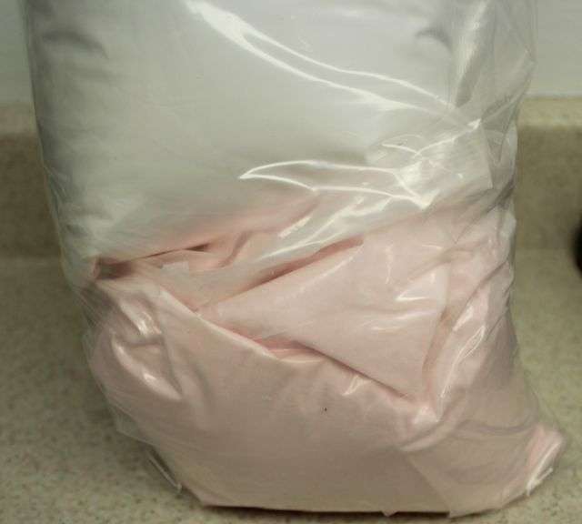 VARIOUS BAGS OF DIP OR ACRYLIC POWDER