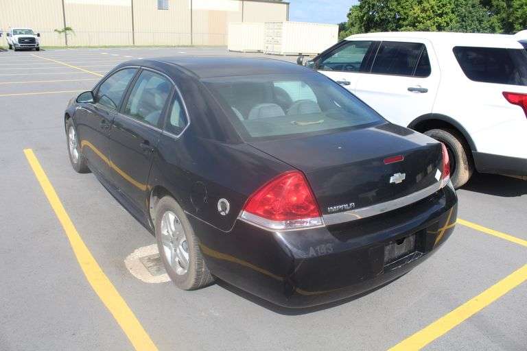 2010  CHEVROLET  Impala  2G1WA5EK4A1243209  Mileage:   121129
