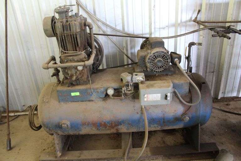 AIR COMPRESSOR