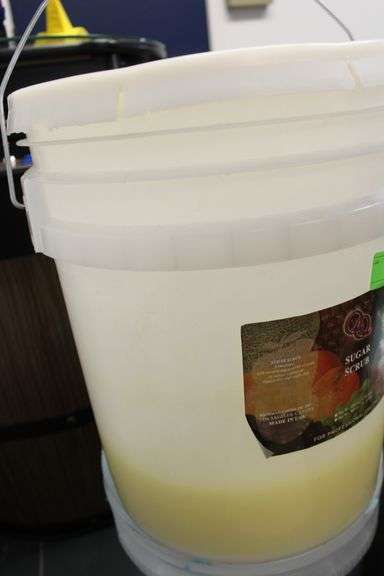 QQ SUGAR SCRUB FOR PEDICURE / PARTIAL 5GAL BUCKET