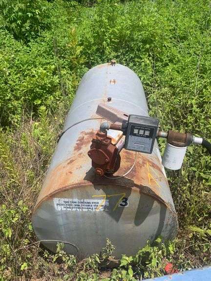 Diesel Fuel Tank With Fuel Pump 95"x44"