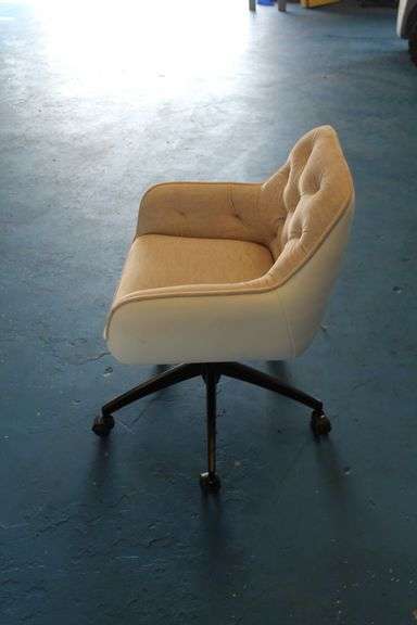 COMFY ROLLING CHAIR - IVORY SUEDE- PINTUCK CUSHION