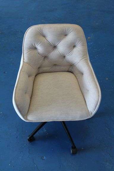 COMFY ROLLING CHAIR - IVORY SUEDE- PINTUCK CUSHION