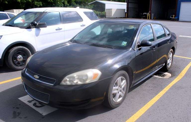 2010  CHEVROLET  Impala  2G1WA5EK4A1243209  Mileage:   121129