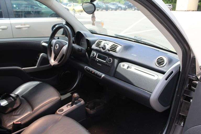 2011  SMART  Fortwo  WMEEJ3BA9BK442584  Mileage:   98957