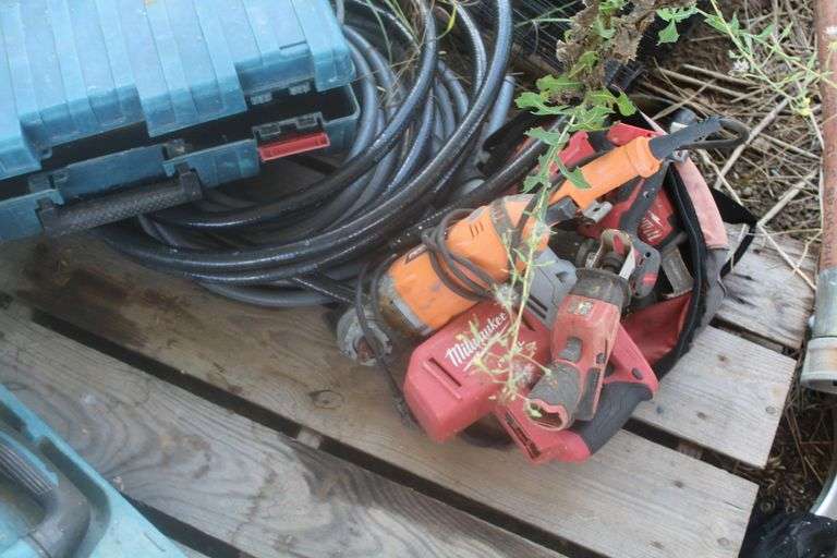 LADDER 6', DRILL PRESS, WATER PUMP