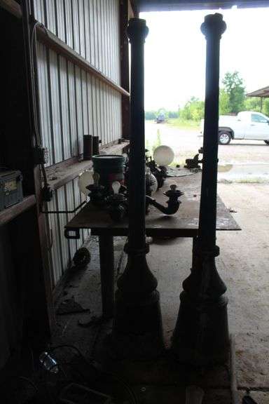 METAL TABLE WITH LIGHT POLES 10' x 4'