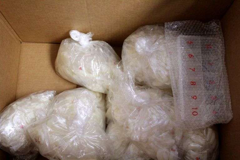 LOT OF LAMOUR NATURAL NAIL TIPS IN ASSORTED SIZES FROM 0-10, WITH STORAGE CONTAINER