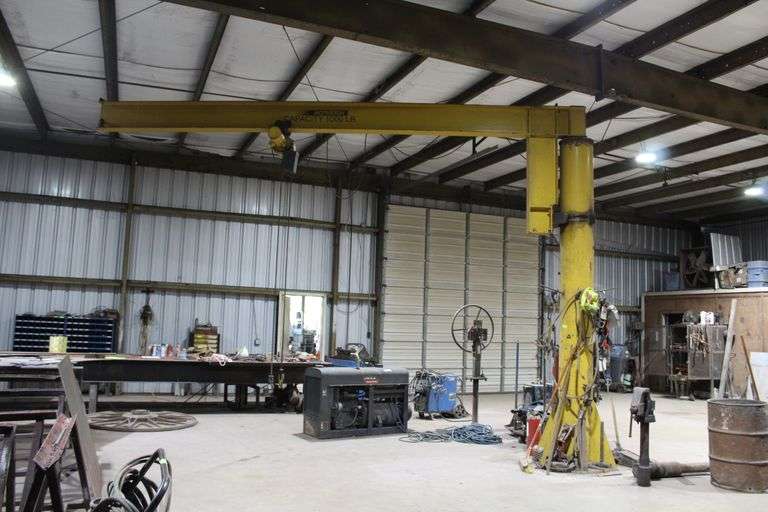 MOTIVATION SHOP CRANE (1,000 LB) WITH HOIST