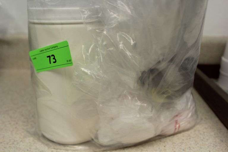 VARIOUS BAGS OF DIP OR ACRYLIC POWDER & TOOLS