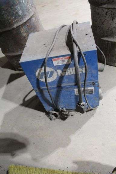 MILLER REGENCY 250 WELDING MACHINE