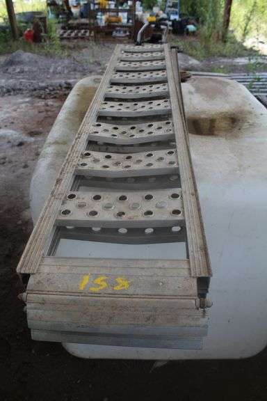 LAWN MOWER RAMPS