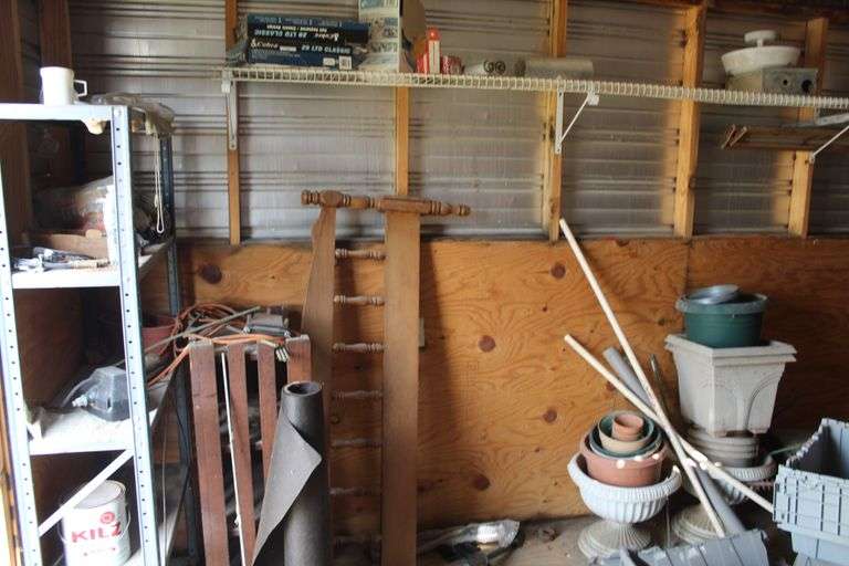 METAL SHED 12'x24' WITH CONTENTS