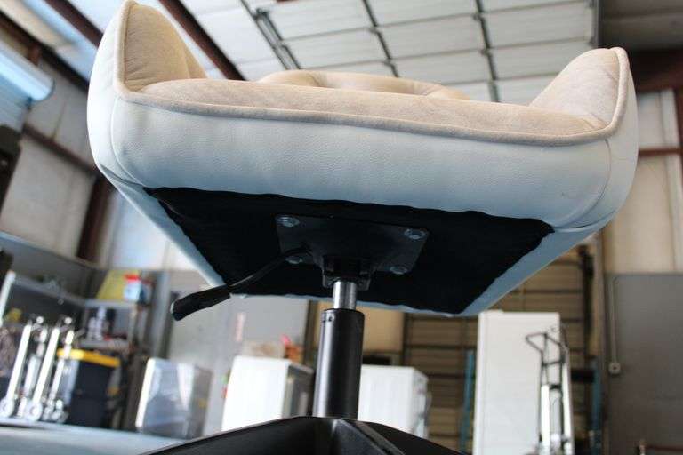 COMFY ROLLING CHAIR - IVORY SUEDE- PINTUCK CUSHION