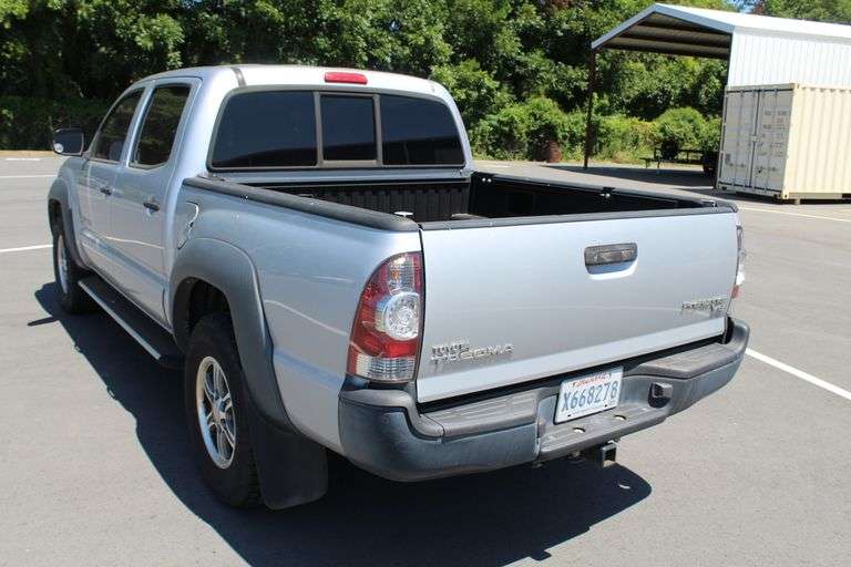 2011  TOYOTA  Tacoma  5TFJU4GN6BX010821  Mileage:   222933